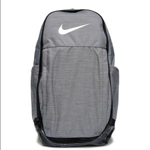 NIKE Brasilia 8 Backpack